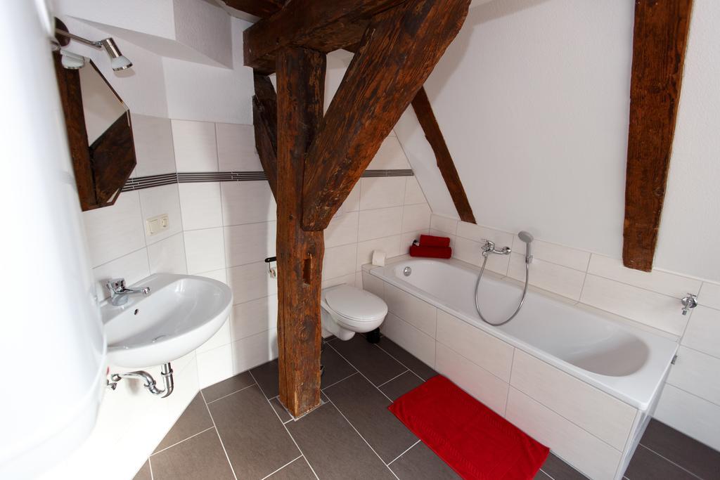 Pension Altes Burghotel Neustadt-Glewe Zimmer foto